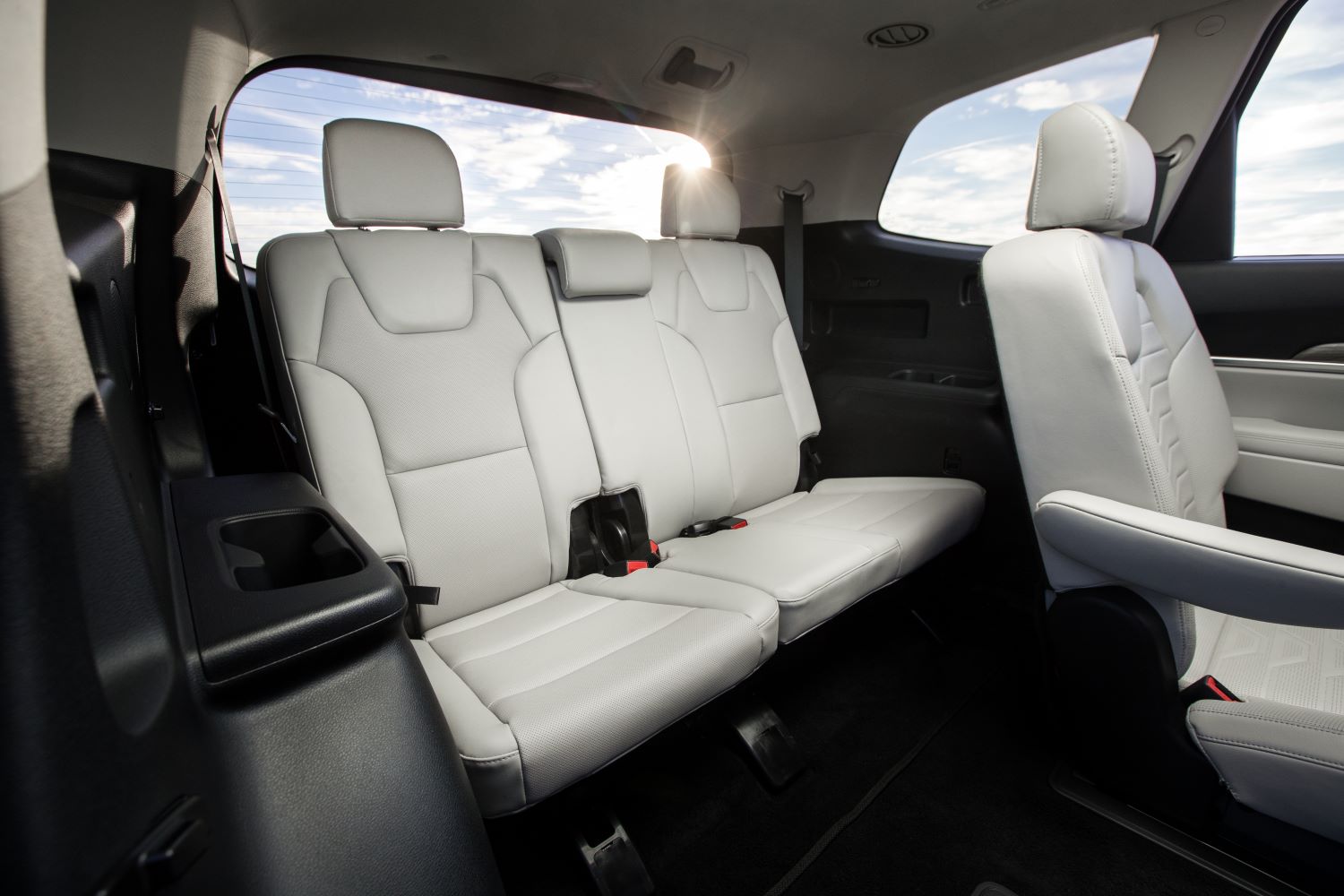 Roomiest 3rd outlet row midsize suv