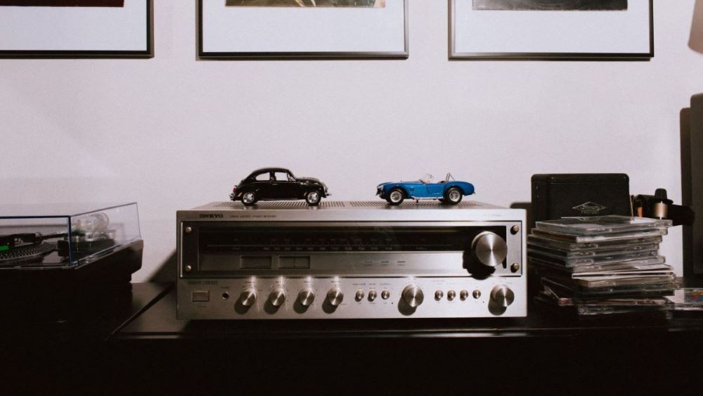 A Guide to the 6 Top Car Stereo Brands - CarsDirect